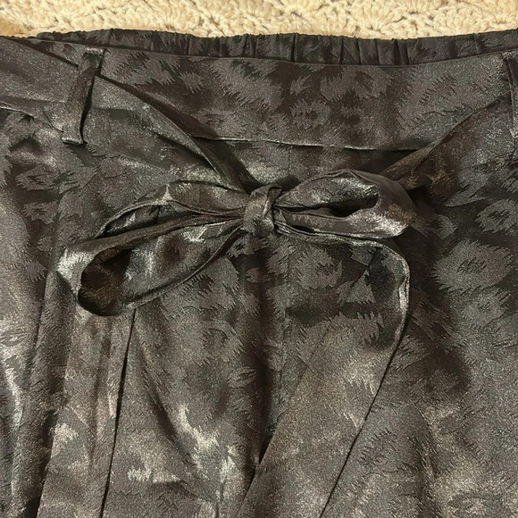 Francescas Animal Print Belted Dress Pants Elastic Waist Black - Picture 3 of 9